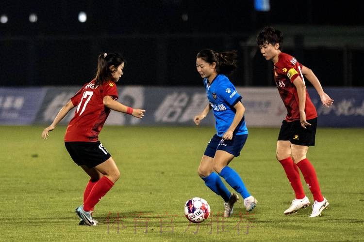 女足联赛第22轮 上海一球小胜江苏继续领跑 女足联赛第22轮 上海一球小胜江苏继续领跑